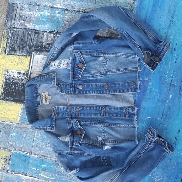 Denim Blvd Los Angeles womens distressed cropped jean jacket - Picture 1 of 12